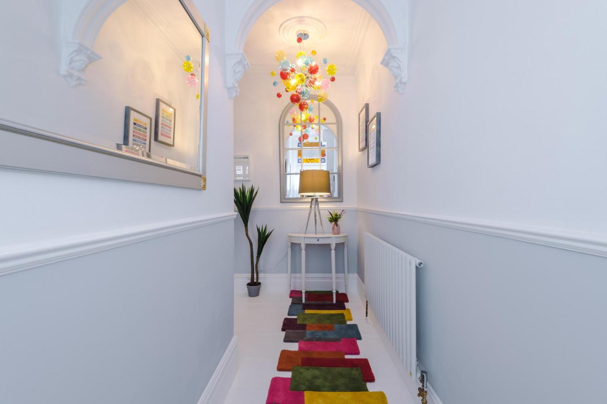 Incredible - Five Bedroom - 7 Actual Beds - 6 Bathroom House By Purestay - Central Bath With Parking Extérieur photo