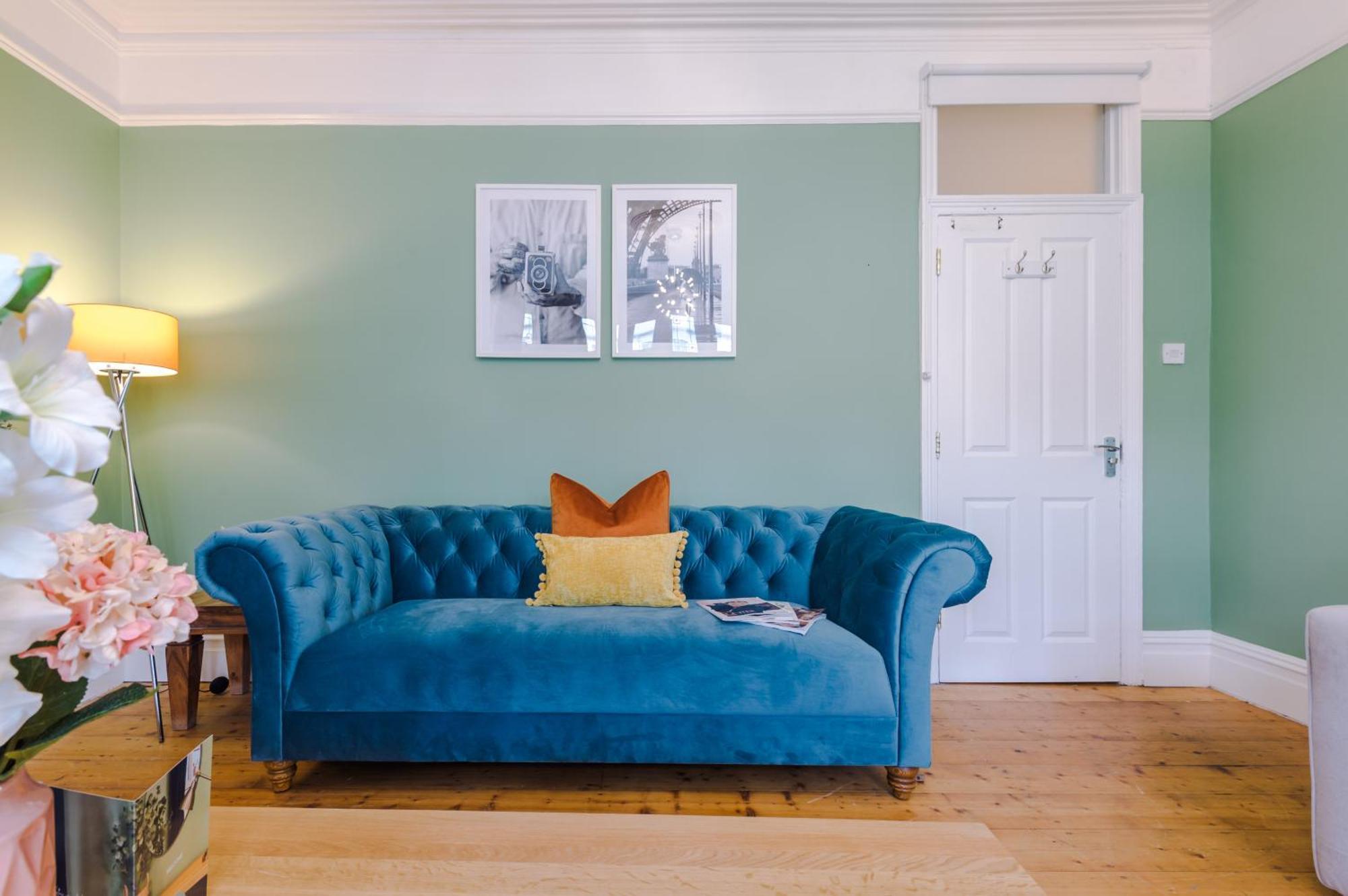 Incredible - Five Bedroom - 7 Actual Beds - 6 Bathroom House By Purestay - Central Bath With Parking Extérieur photo