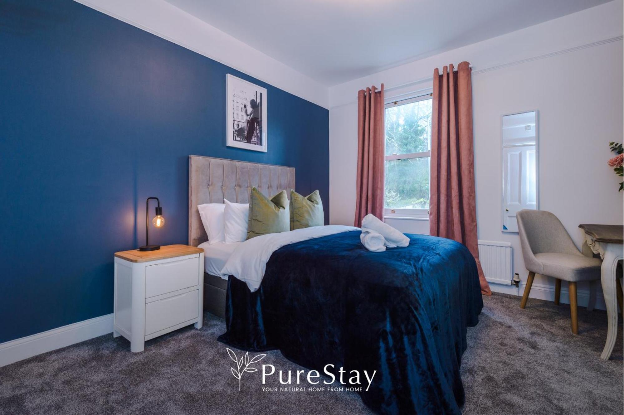 Incredible - Five Bedroom - 7 Actual Beds - 6 Bathroom House By Purestay - Central Bath With Parking Extérieur photo